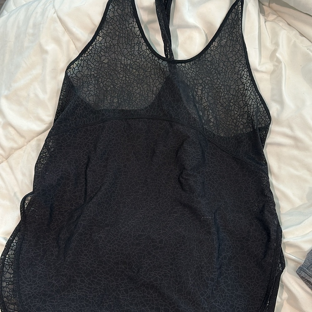 Lululemon Sheer Tank 6/8?